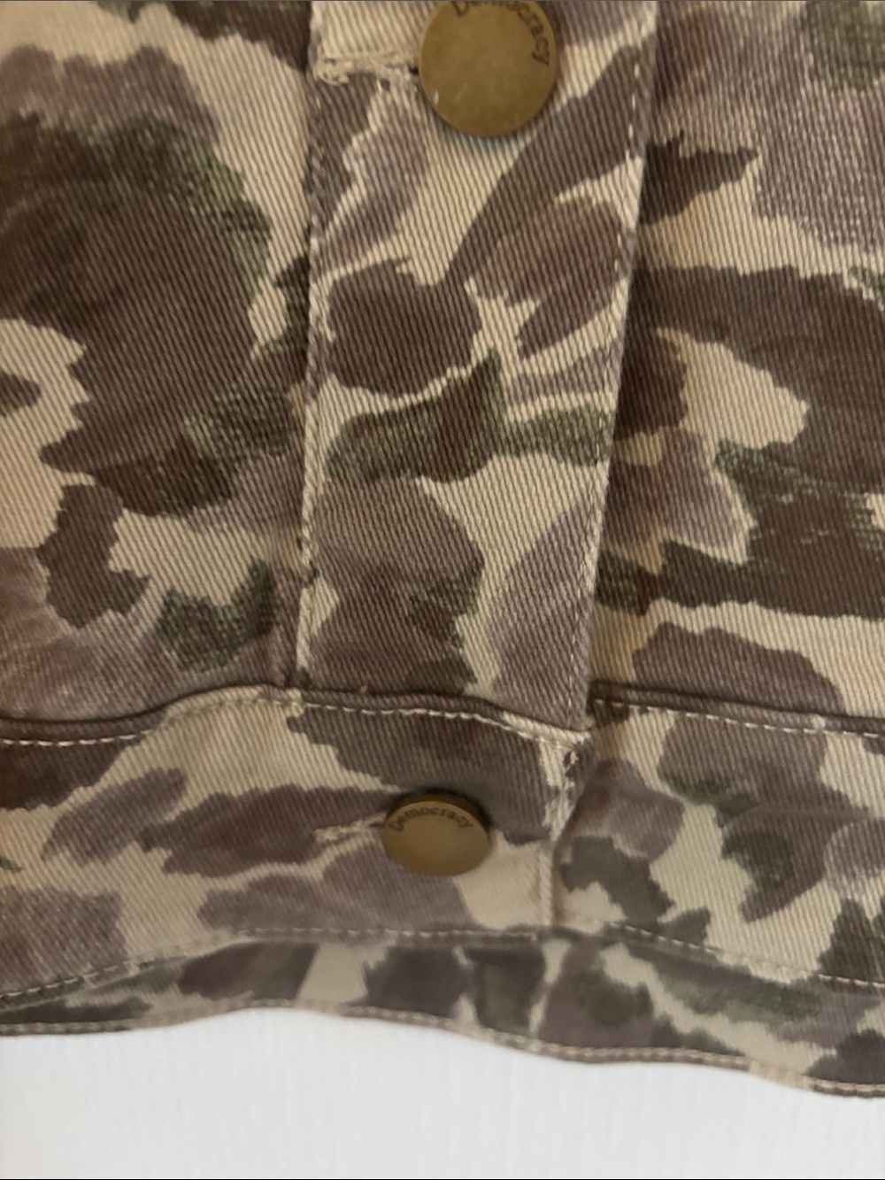 NWT Democracy Green/Beige/Brown Camo Inspired Jean Jacket SZ XL - Picture 7 of 16